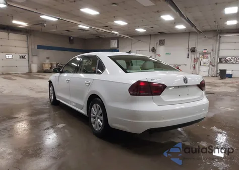 2015 Volkswagen Passat 1.8T Wolfsburg Edition from USA, damaged, VIN 1VWAT7A38FC046841